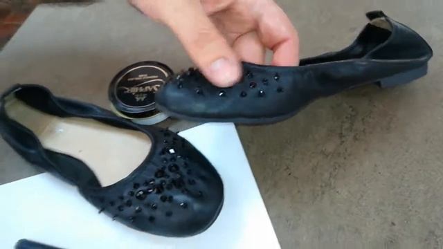 Как самостоятельно устранить мелкие потертости на коже? Маркеры для реставрации кожи | Выпуск 2 смотреть онлайн