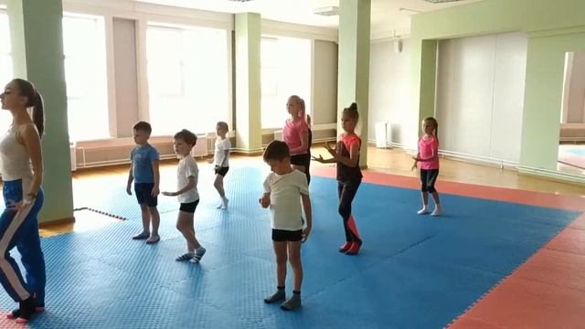 Джаз-класс для фигуристов/Фламенко. Дети. Кристина Тремасова/ сборы по фигурному катанию смотреть онлайн