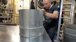 Врезка трубы любого диаметра в трубу любого диаметра 90° (простой способ)