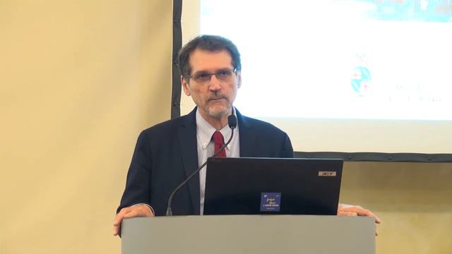 Presentazione nuova Rete Civica Iperbole - Virginio Merola смотреть онлайн