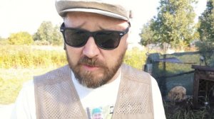 Собака воет дома, когда одна. Что делать?!