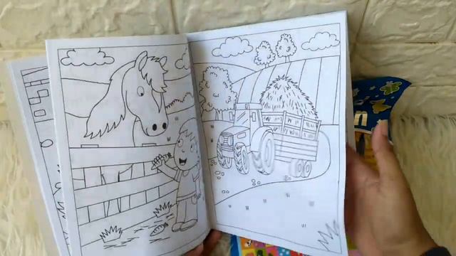 My Farmyard Bag of Fun Activity Pack (Includes Colouring Book, Crayons, Stickers) смотреть онлайн