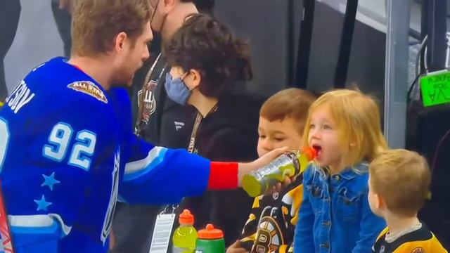 Евгений Кузнецов отлично провел время на Матче звезд смотреть онлайн