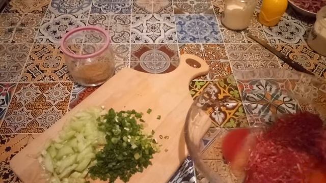 Салат  из редьки.Полезно,быстро, вкусно)
