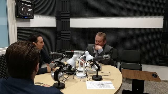 радио-шоу "БЛОНДИНКА ЗА УГЛОМ" - страхование - что это такое и как им пользоваться? 27 03 18 смотреть онлайн