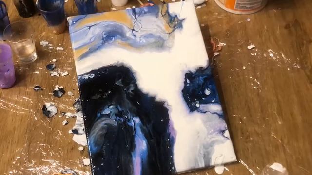Продолжаем творить жидким акрилом(флюид арт в холодных тонах) смотреть онлайн