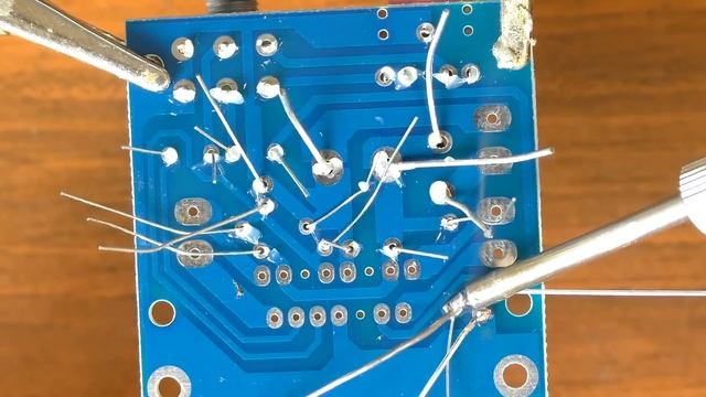 АВТО НА ЭНЕРГИИ СОЛНЦА и УСИЛИТЕЛЬ НА TDA7297 KIT DIY смотреть онлайн