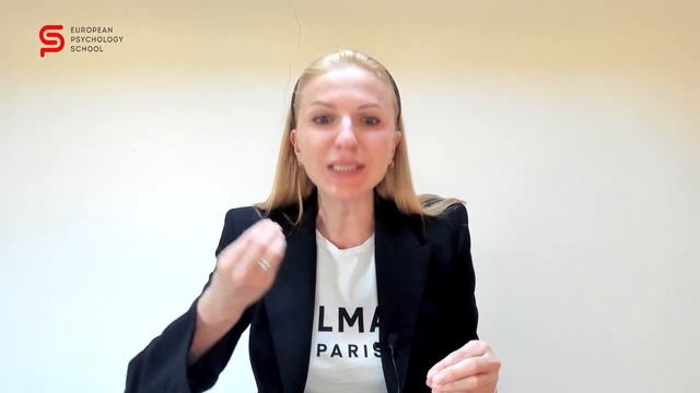 И что с этим делать? Травматичные отношения с матерью. Разбор психолога Кристины Кудрявцевой смотреть онлайн