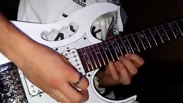 "Far beyond the sun", Yngwee Malmsteen's guitar solo cover by Juan Lucas Peloni. смотреть онлайн