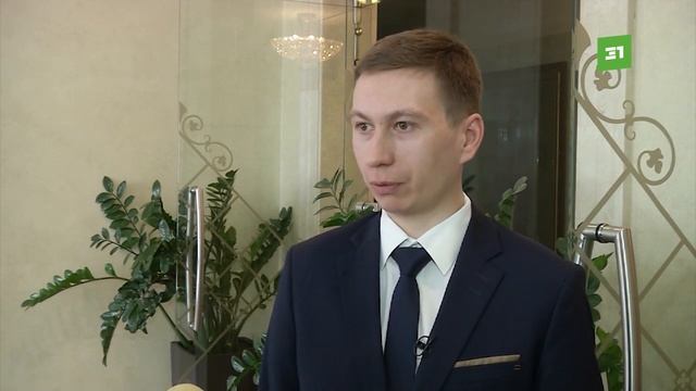 Русские балы снова в тренде. Учеников образовательного центра Челябинска пригласили на танцы смотреть онлайн