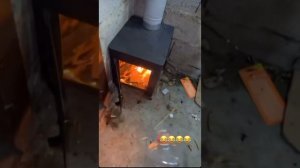 Юра Волков чуть не устроил пожар ? #рек #волков #краснодар #юраволков #пожар #печка