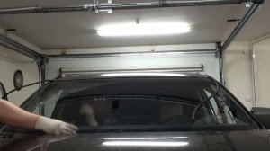 Замена лобового стекла на Mazda CX-7 в Казани.