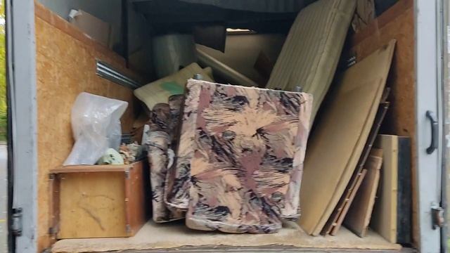 Вывоз старой мебели
