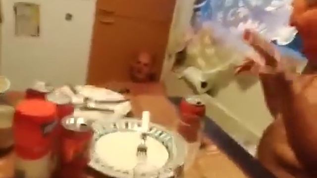 2 брата и электрошокер смотреть онлайн