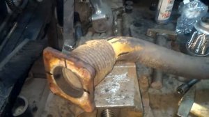 VolksWagen Passat B4. Замена гофры глушителя.