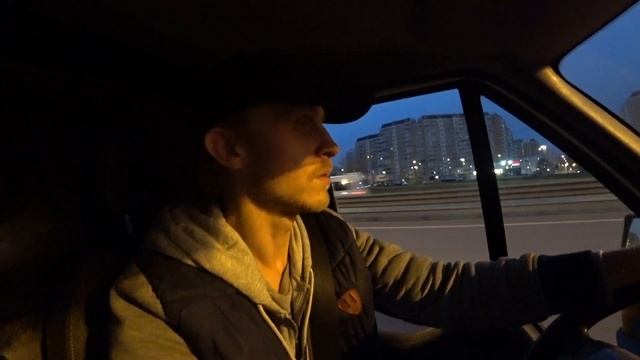Лада Ларгус против Ford Transit в #Яндекс #грузовое #такси / Решает ли приоритет / Дядя Вова смотреть онлайн