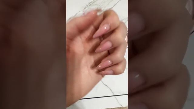 New nails ?I love this yellow! #nails #gelnails #trending #youtubeshorts #youtuber #subscribe смотреть онлайн