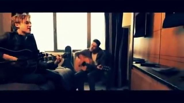 Danny Jones & Tom Fletcher (McFly) - Hypnotised (Acoustic) смотреть онлайн
