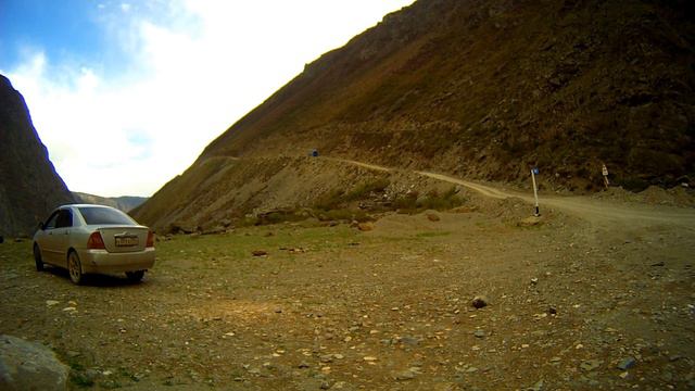 2016-05-01. Алтай. Перевал Кату-Ярык. Спуск фуры смотреть онлайн