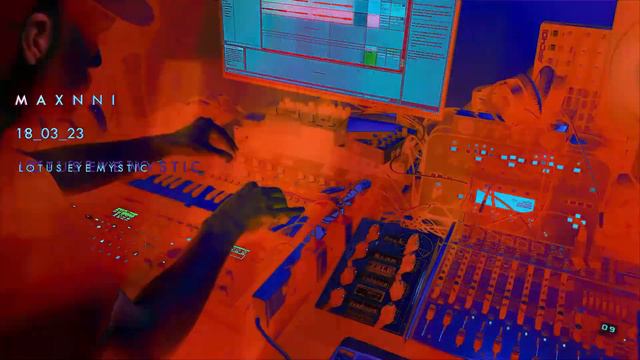 Lotus Eye Mystic - Maxnni [Digitakt, Digitone, Analog Heat] смотреть онлайн