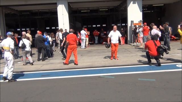 Modena Track Days 2011: Formula One ferrari leaving the pits - Nürburgring HD смотреть онлайн