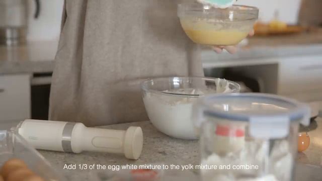 Apartment Clean With Me | relaxing cleaning, strawberry & cream Swiss rolls ? смотреть онлайн