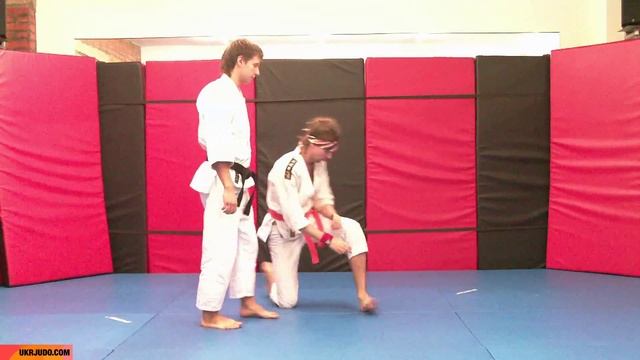 Защита от удара рукой смотреть онлайн