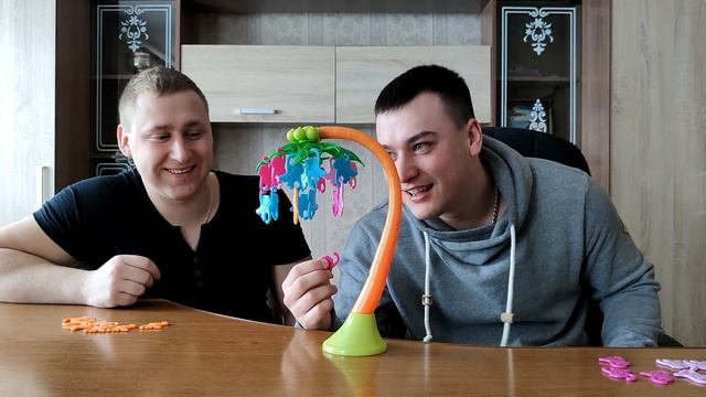 ВЫИГРАЙ В ИГРУ ПАЛЬМА С ОБЕЗЬЯНКАМИ, ЧТОБЫ ИЗБЕЖАТЬ НАКАЗАНИЯ