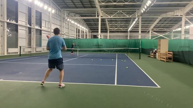 Теннис. Тренировка 17.02.22. Удар справа линия. Tennis forehand on the line смотреть онлайн