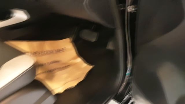 Nissan Navara Double Cab Calibre 2.5 V 7AT Sportech ราคา 977,500 บาท смотреть онлайн