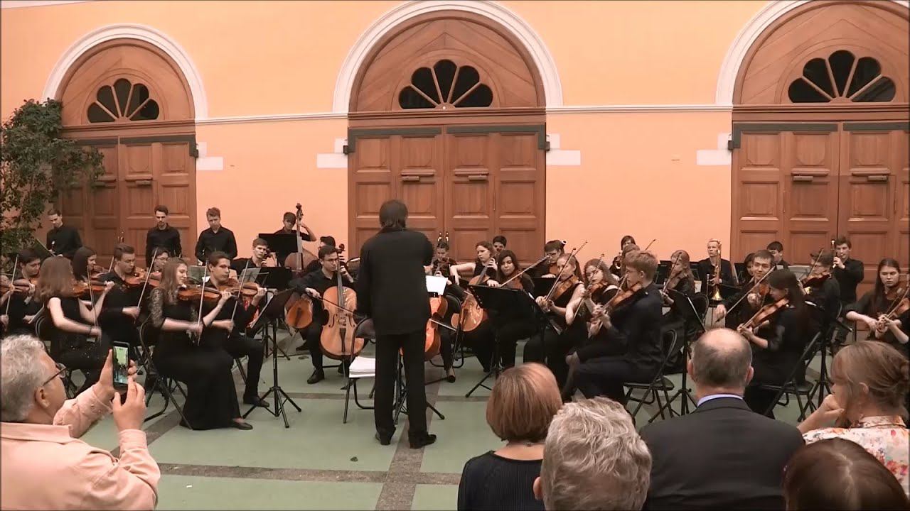 увертюра музыки из кф 