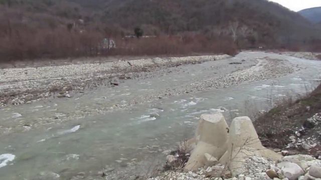 река после весенних дождей смотреть онлайн