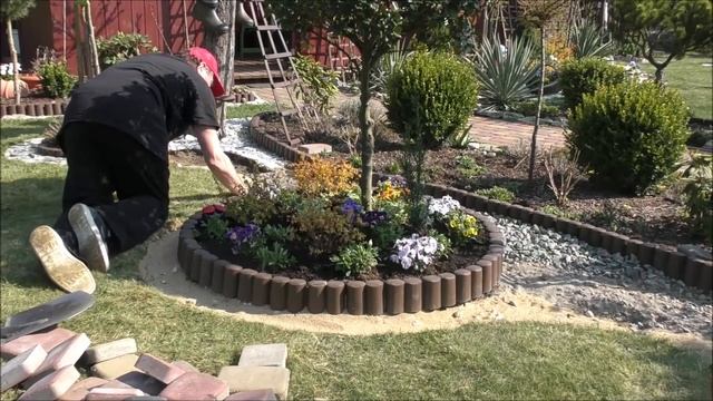 GARDEN DESIGN (70) Atrakcyjny klomb kwiatowy. An attractive flower bed. Garden Landscape Answer. смотреть онлайн