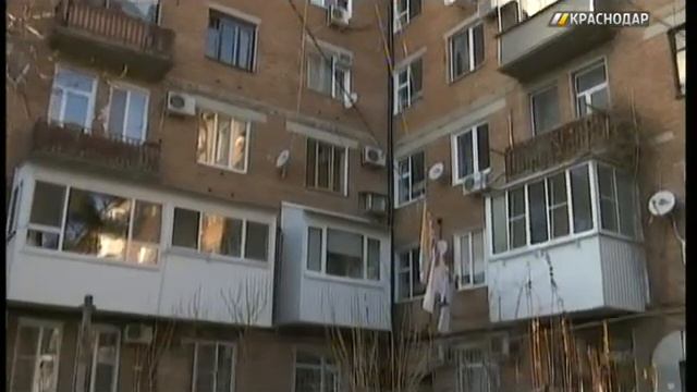 Мэр города Евгений Первышов обсудит с погорельцами «Музыкального» компенсацию за потерю имущества смотреть онлайн