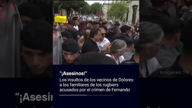 Tensión a la salida de la última audiencia del juicio por el crimen de Fernando Báez Sosa смотреть онлайн