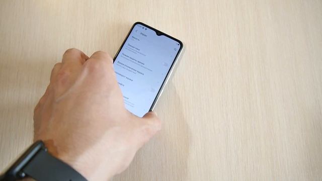 Скромный бюджетник с огромным экраном! Itel A49 распаковка смотреть онлайн