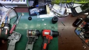 Два Гиганта сравнение разборка Бесщеточных шуруповертов felisatti да-12в VS Интерскол да-10/12в .