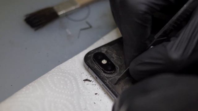 ЛАЗЕРНАЯ ЗАМЕНА заднего стекла iPhone Xs смотреть онлайн
