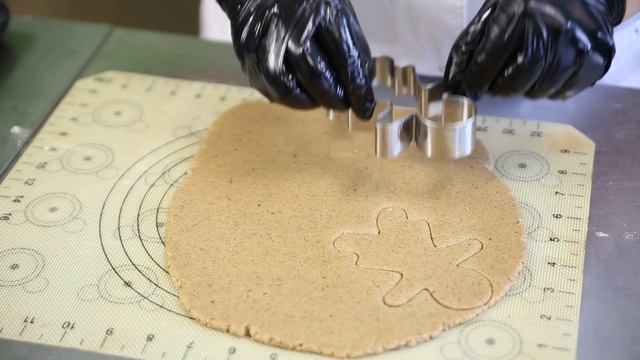 БЕЗГЛЮТЕНОВЫЙ ИМБИРНЫЙ ПРЯНИЧНЫЙ ЧЕЛОВЕЧЕК НА АМАРАНТОВОЙ МУКЕ смотреть онлайн