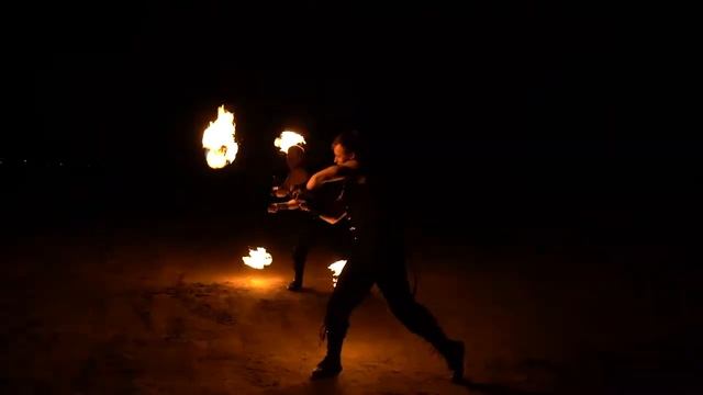 Пои-кометы в деле (Огненное шоу, фаер шоу, fire show) смотреть онлайн