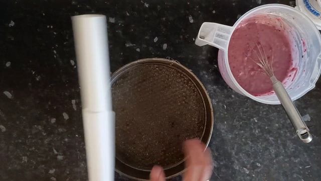 Очень простой вкусный пирог на молоке. Без весов, без миксера. Сүтпен Оп оңай дәмді пирог. смотреть онлайн