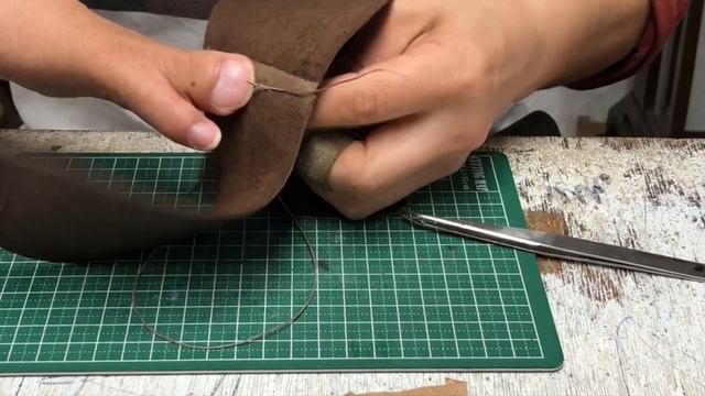 [Online shoemaking class] Hand stitching and machine sewing . 手縫いとミシン縫い。 смотреть онлайн