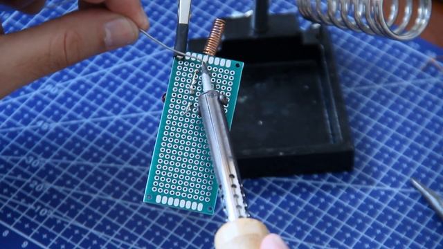 Детектор скрытой проводки своими руками смотреть онлайн