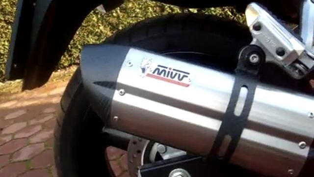 Suzuki GSX650f mivv suono exhaust Cro смотреть онлайн