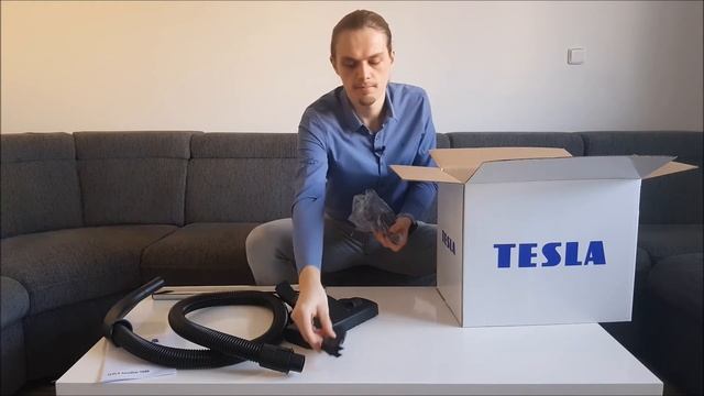 Unboxing | TESLA AeroStar T500 - bezsáčkový podlahový vysavač смотреть онлайн