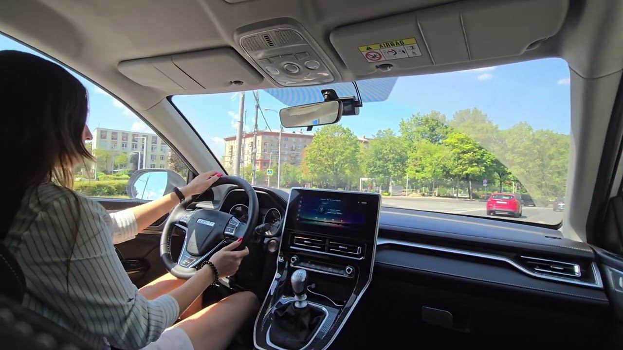 Haval M6 МКПП - вид со стороны пассажира смотреть онлайн