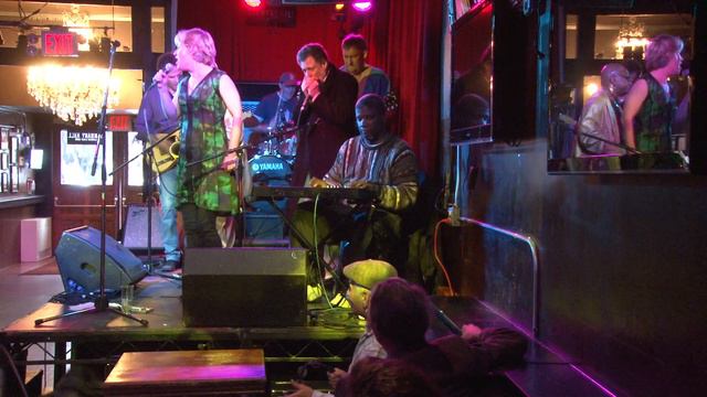 Tammany Hall Jam 4-13-13 смотреть онлайн