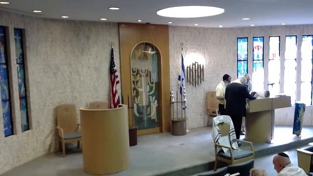 Ahavas Chesed Synagogue Shabbat Service смотреть онлайн