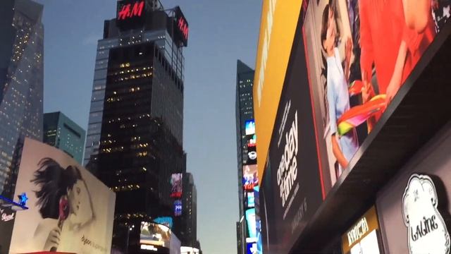 Нью Йорк . Манхэттан Times Square !? смотреть онлайн