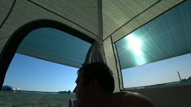 У одичалых теперь есть холодильник! Выживание на берегу моря. Железный Порт. Отдых дикарём смотреть онлайн